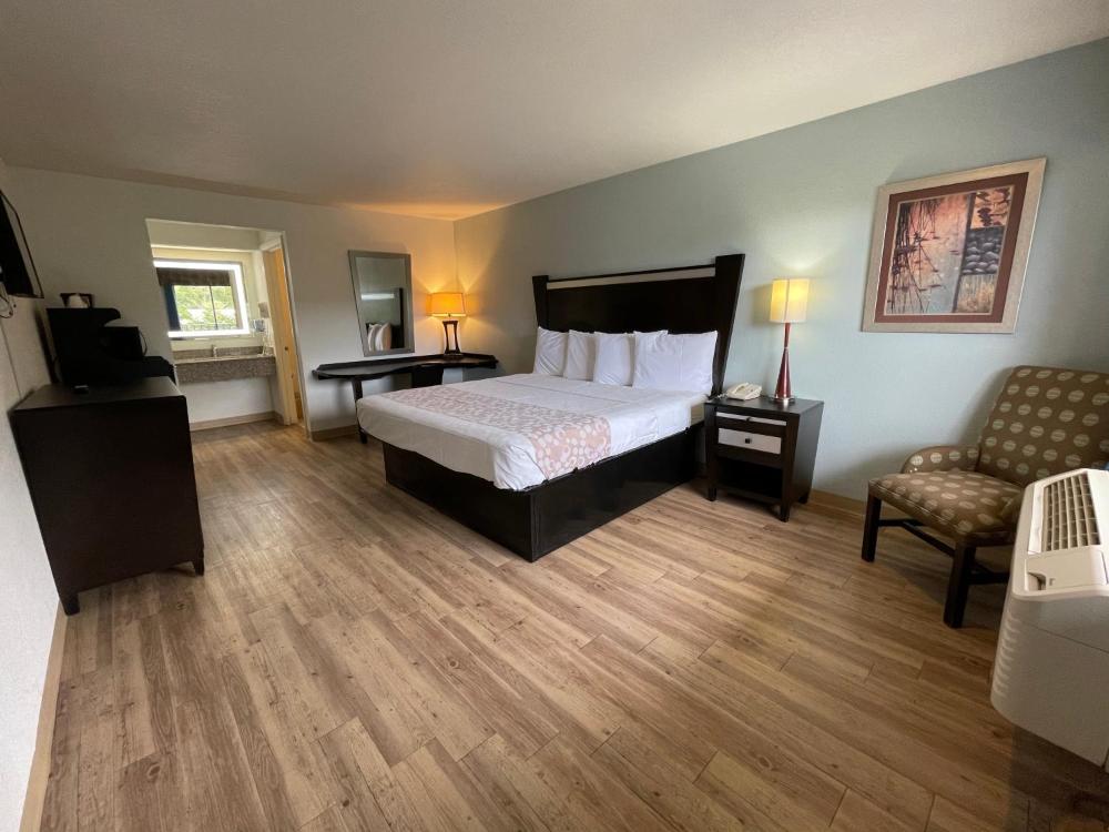 King Room - Disability Access interior